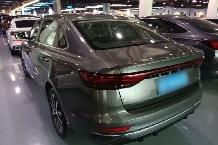 GEELY Emgrand 2025 car image #5