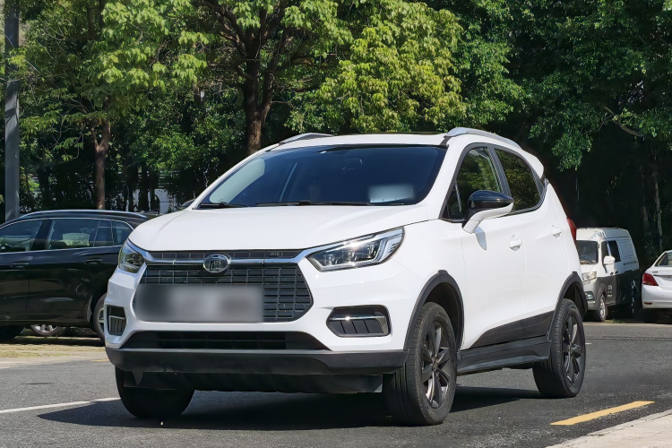 BYD Yuan New Energy 2020 #2 BYD Yuan New Energy 2020 car image #2