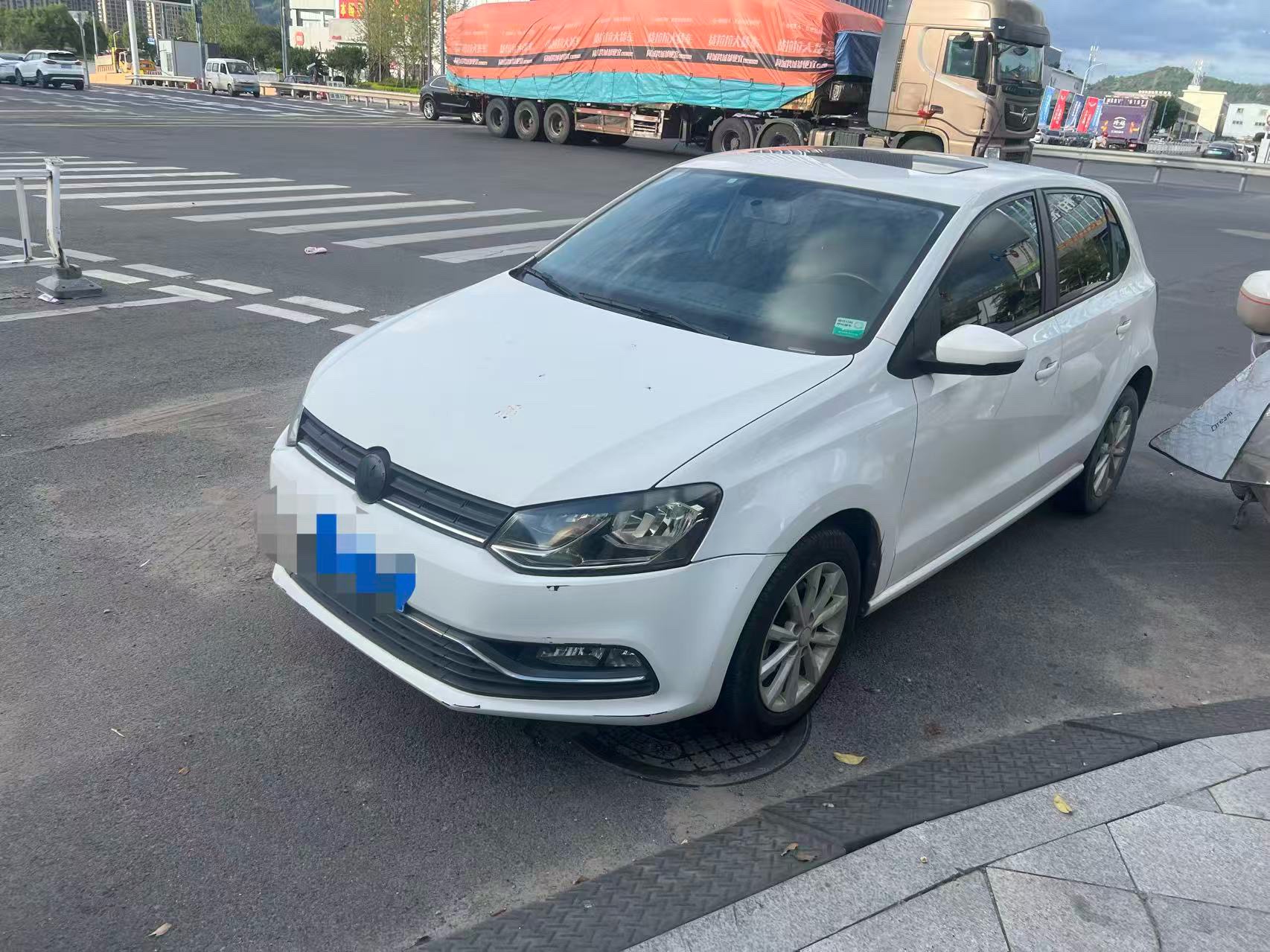 Volkswagen Polo 2017 car image 