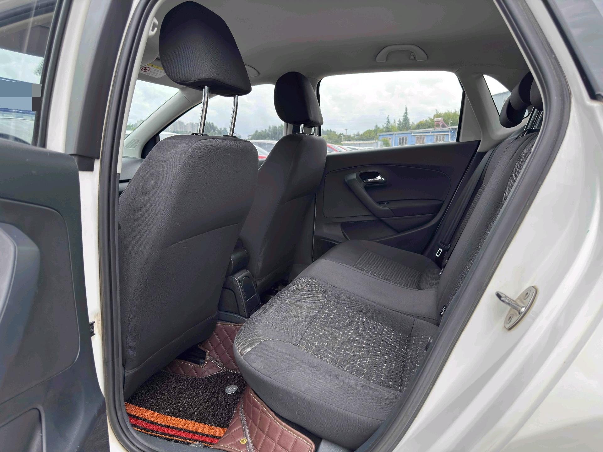 Volkswagen Polo 2015 #6 Volkswagen Polo 2015 car image #6