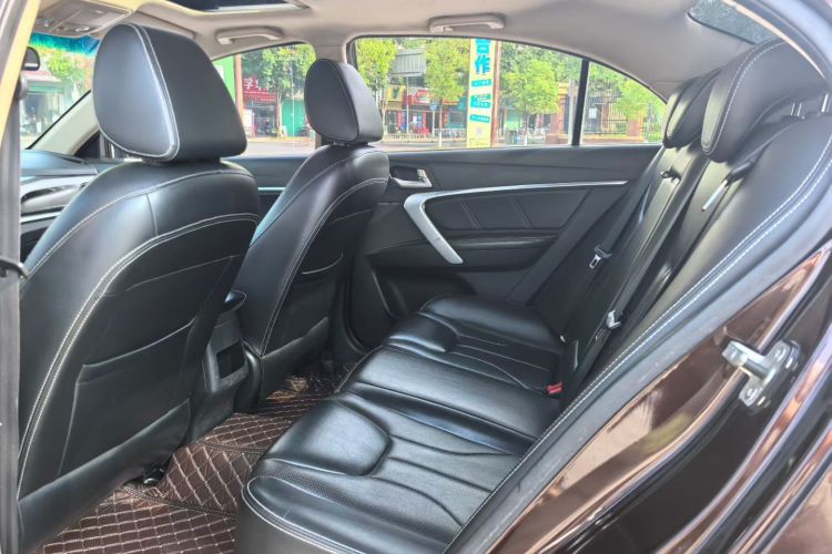 GEELY Emgrand 2017 car image #17