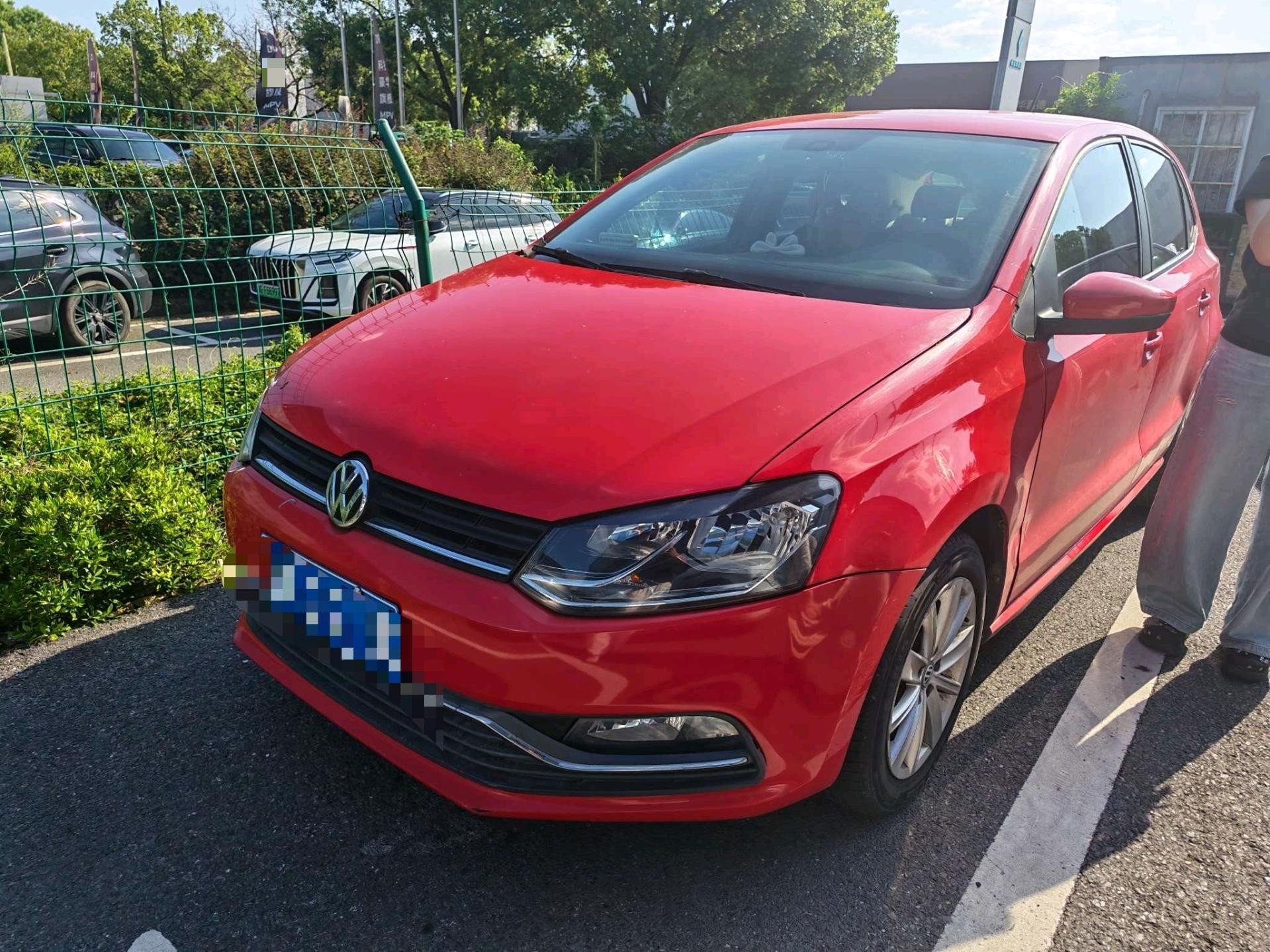 Volkswagen Polo 2015 car image 