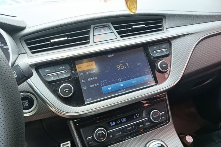 GEELY Emgrand GS 2017 #13 GEELY Emgrand GS 2017 car image #13
