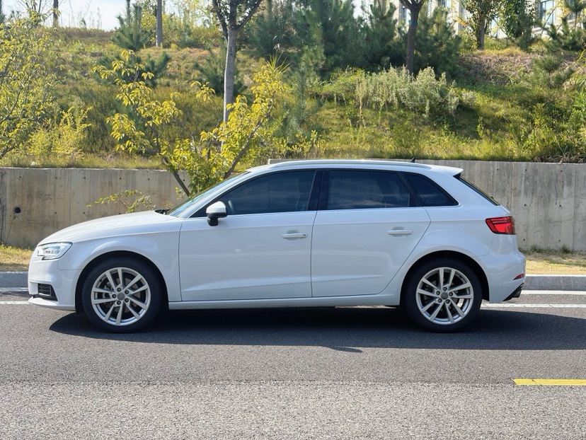 Audi A3 2020 car image #4