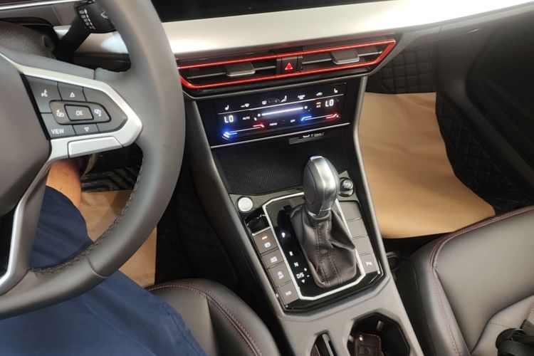 Volkswagen Lavida 2023 car image #14