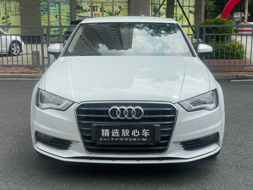 Audi A3 2017 car image #2