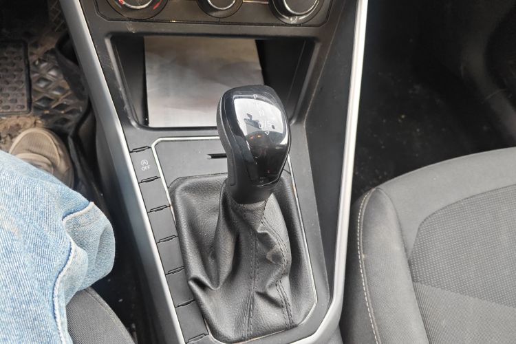 Volkswagen Polo 2023 car image #14