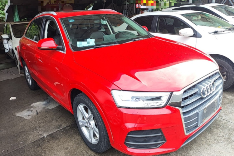 Audi Q3 2018 car image #4