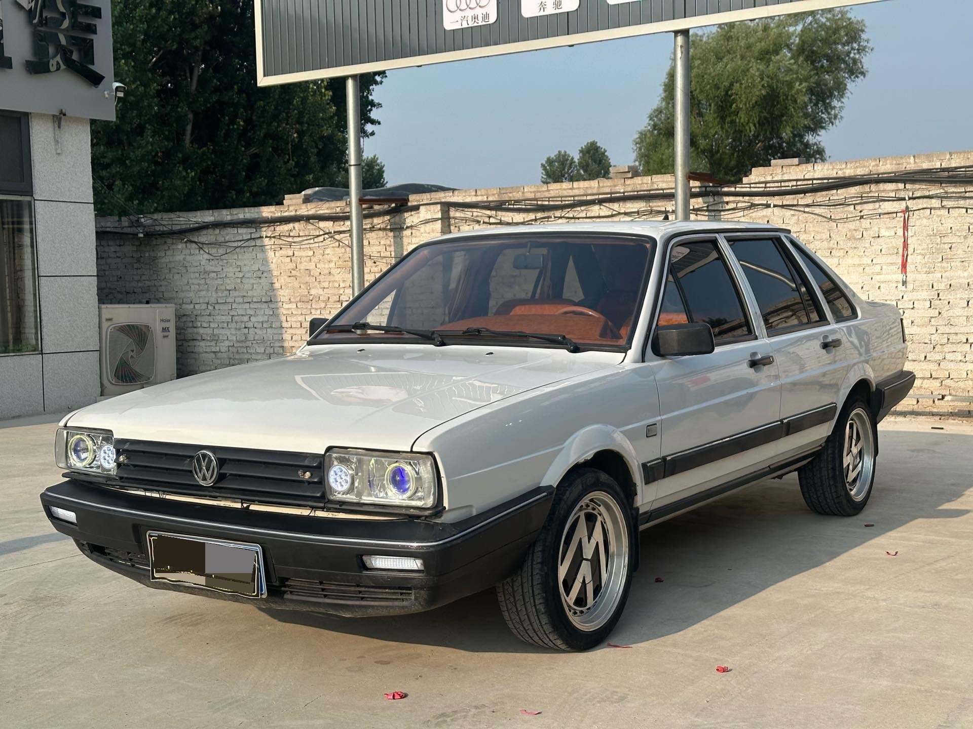 Volkswagen Santana Classic 2013 Volkswagen Santana Classic 2013 car image