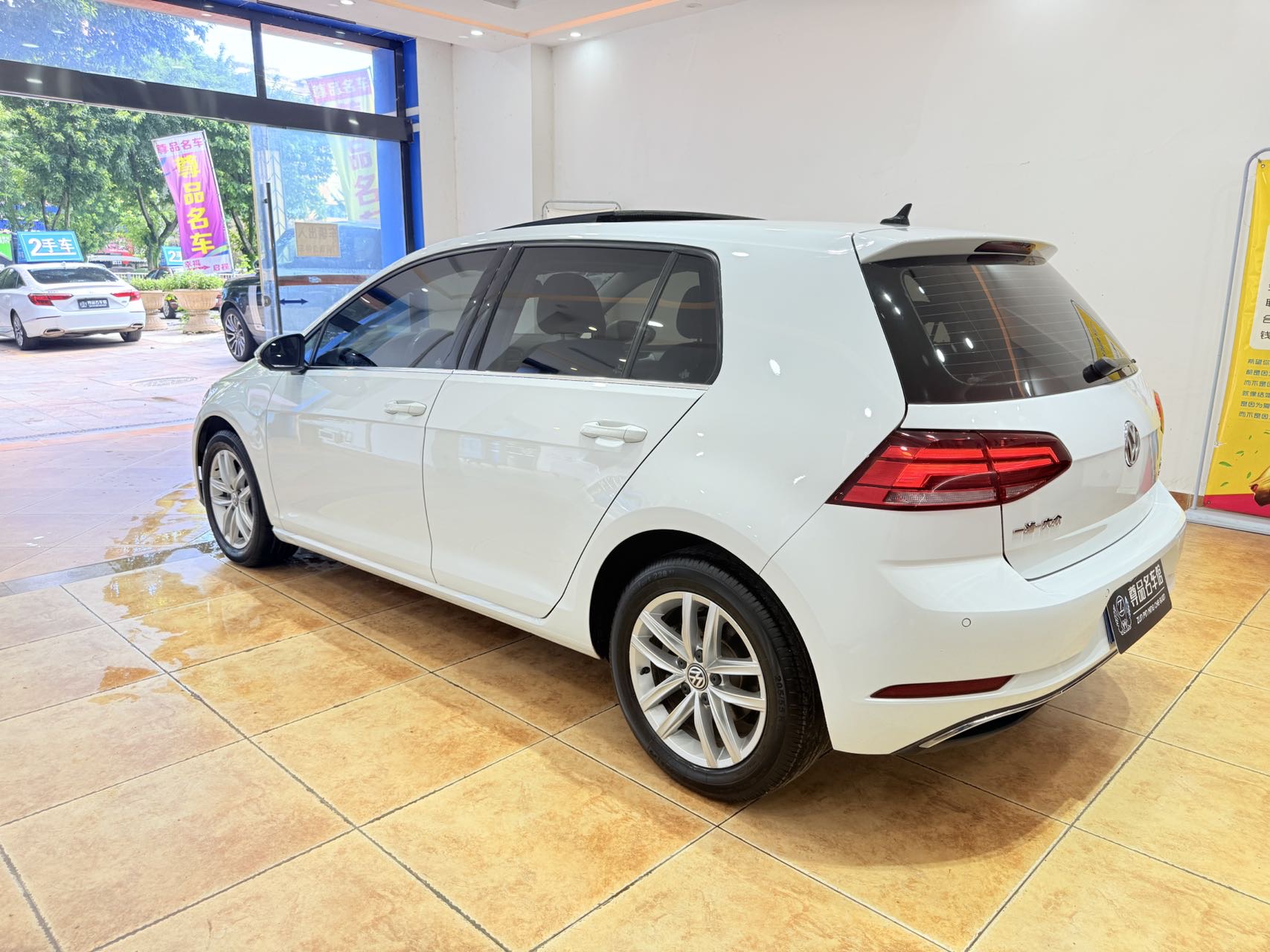 Volkswagen Golf 2019 #6 Volkswagen Golf 2019 car image #6