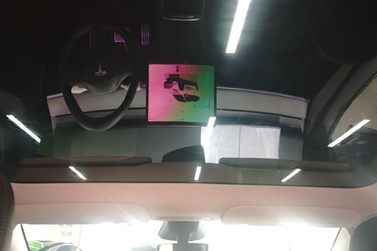 Tesla Model Y 2024 #18 Tesla Model Y 2024 car image #18