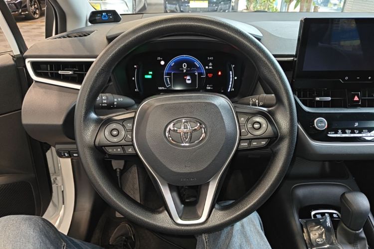 Toyota Corolla 2023 car image #11