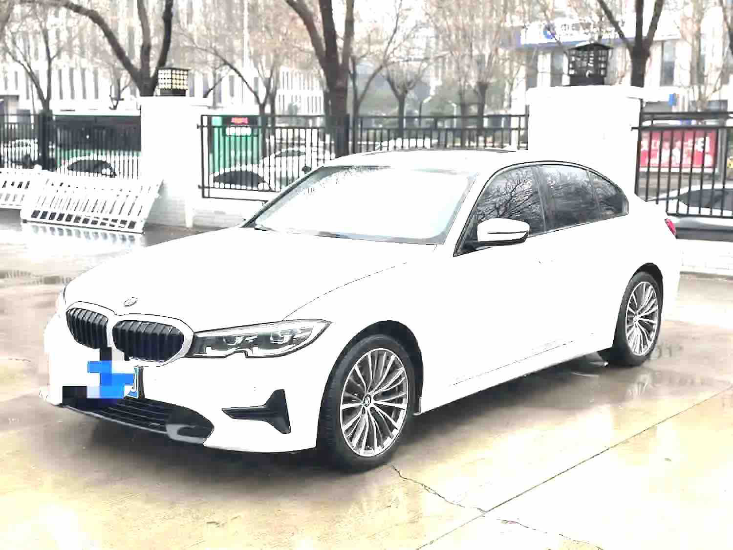 BMW 3 Series 2022 BMW 3 Series 2022 car image