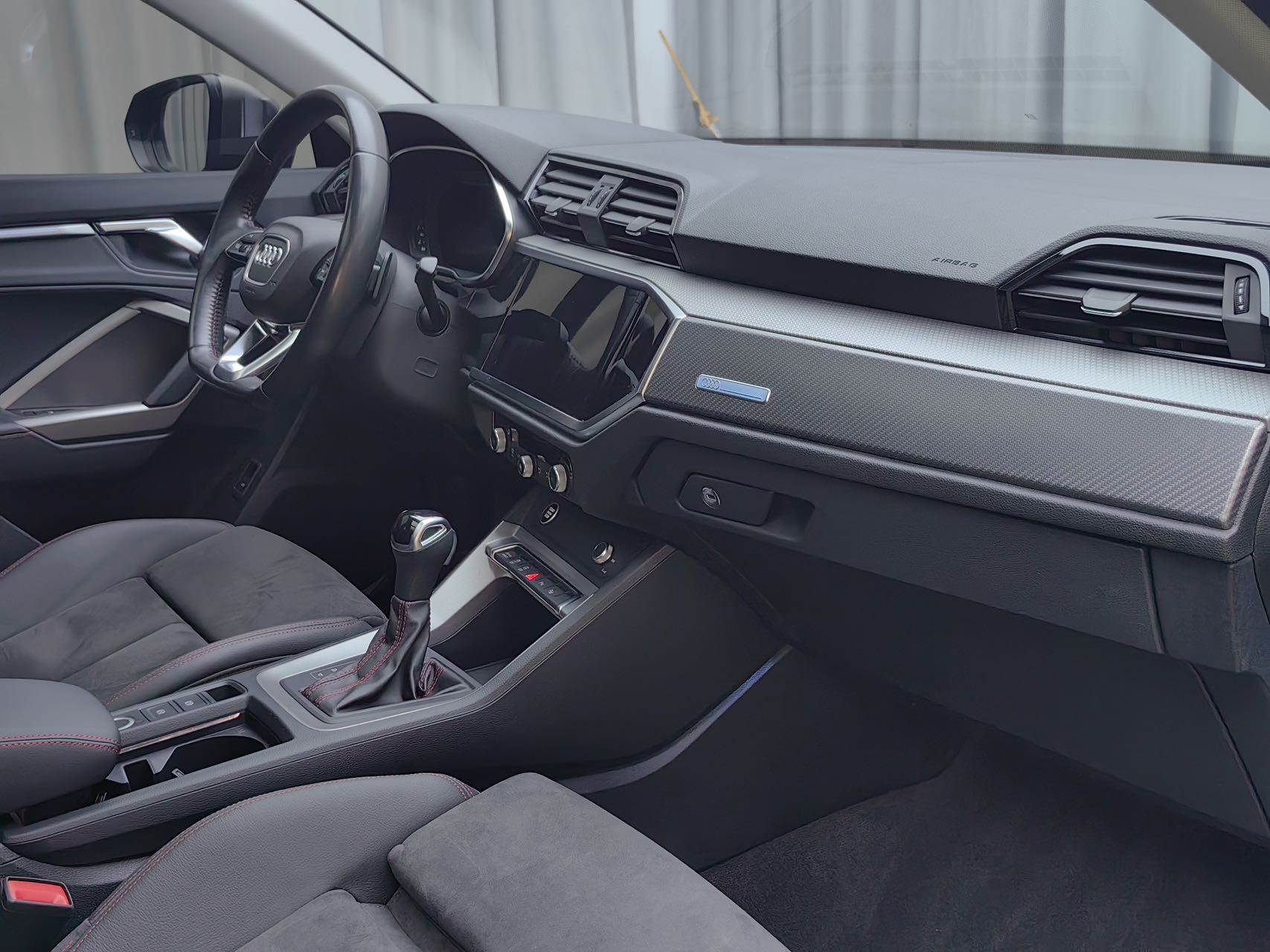 Audi Q3 2022 immagine di auto #10