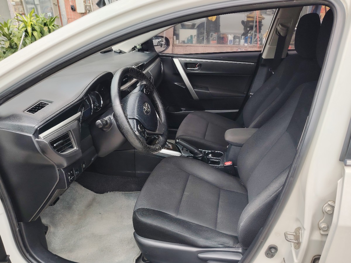 Toyota Corolla 2017 car image #10