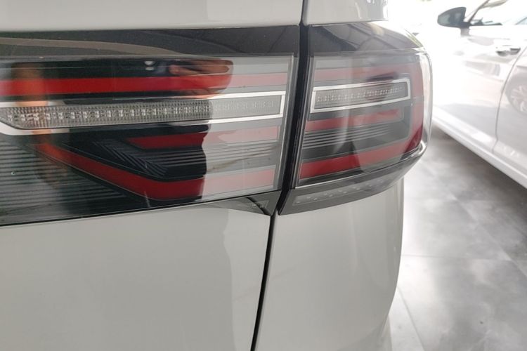 Volkswagen Tharu 2024 car image #8