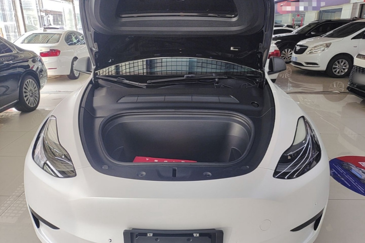 Tesla Model Y 2022 #20 Tesla Model Y 2022 car image #20