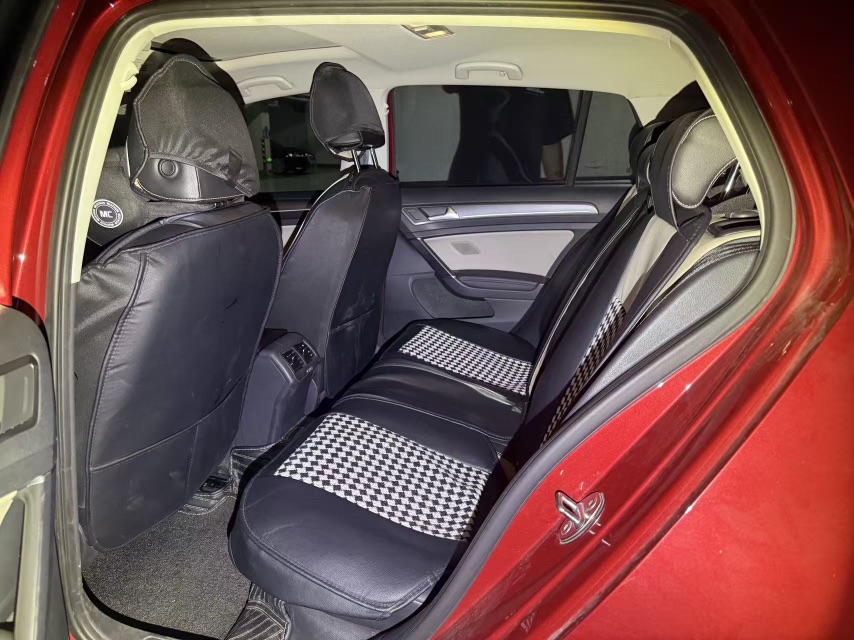 Volkswagen Golf 2017 car image #7