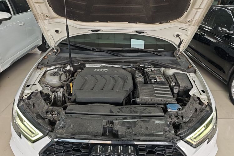 Audi A3 2019 car image #20