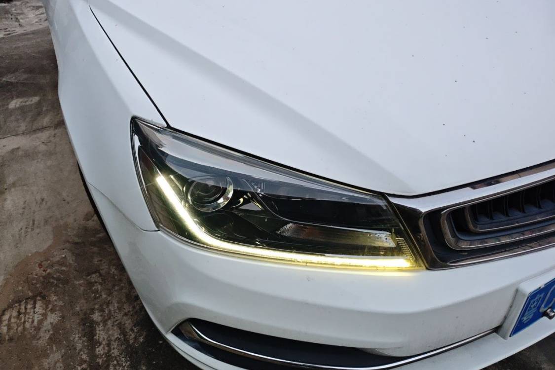 GEELY Emgrand 2018 car image #7