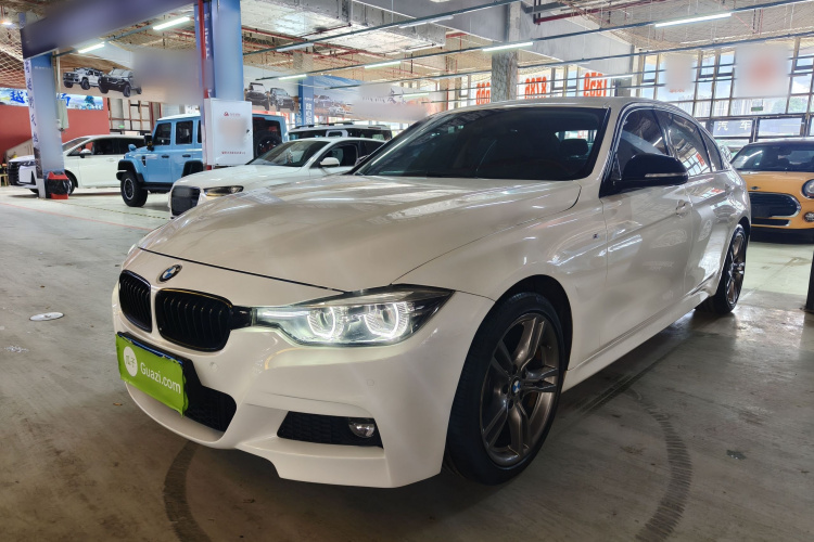 BMW 3 Series 2019 car image #2