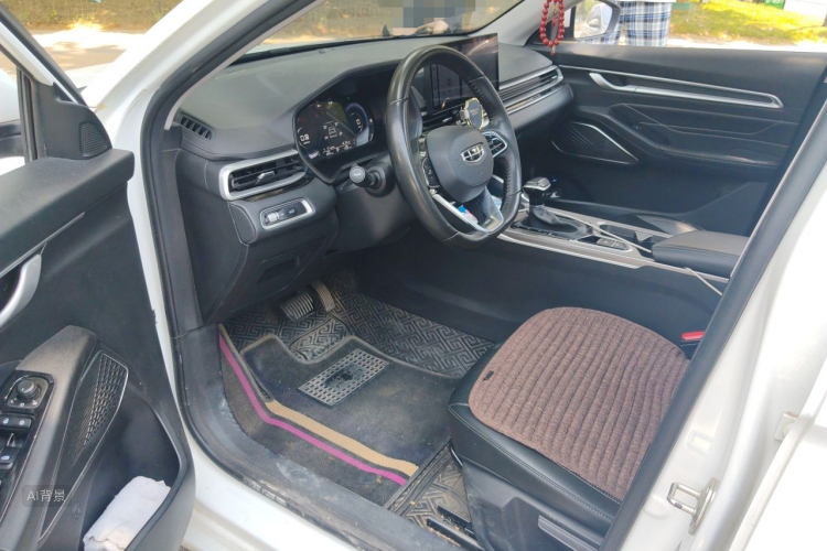 GEELY Emgrand 2023 car image #18