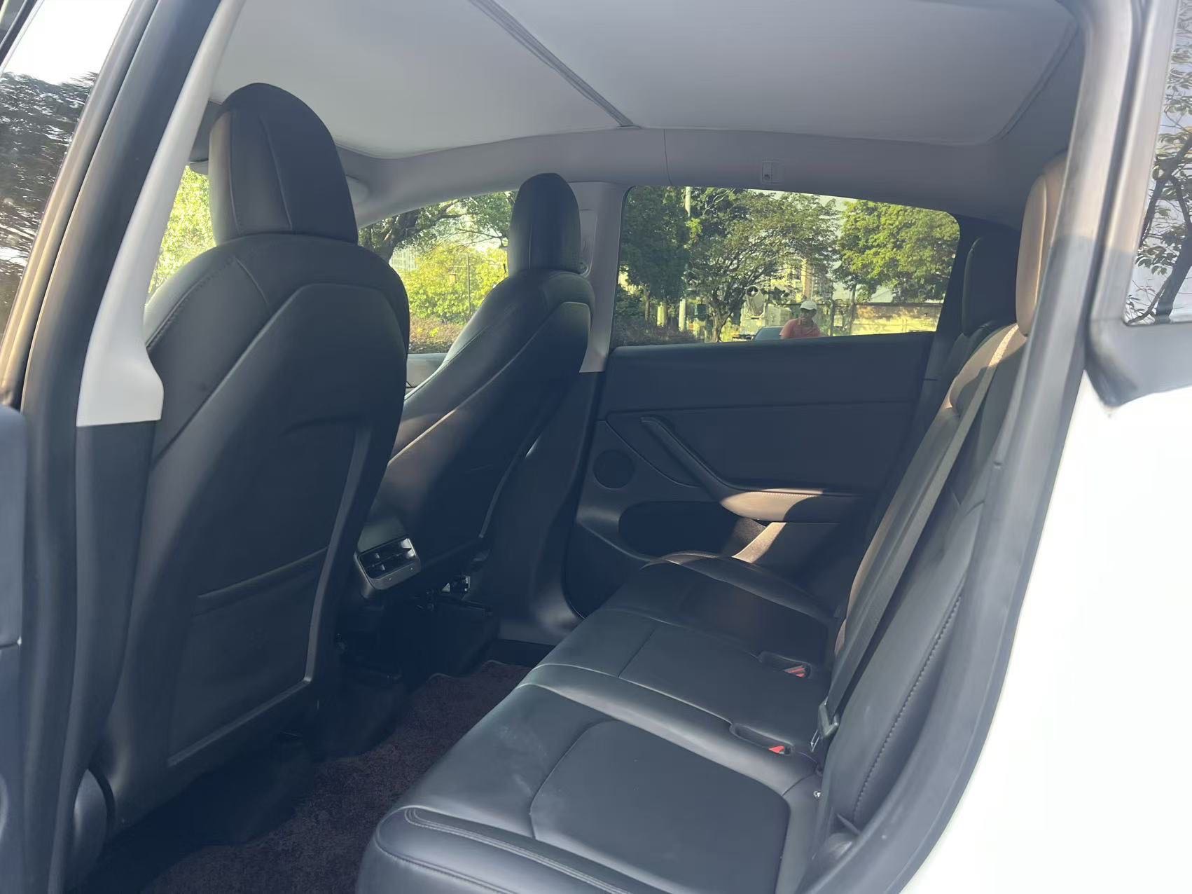 Tesla Model Y 2021 #4 Tesla Model Y 2021 car image #4