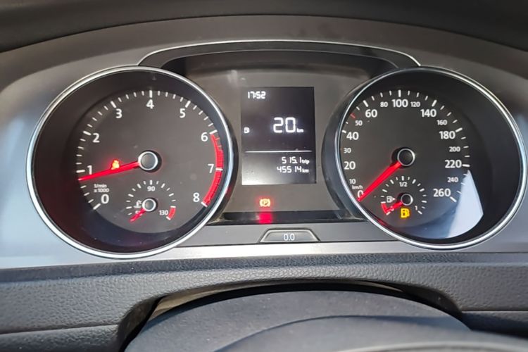 Volkswagen Golf 2016 car image #12