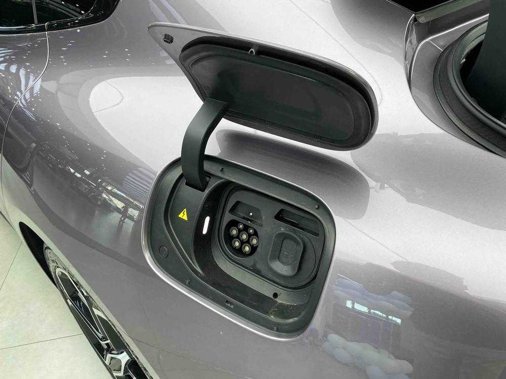 MI SU7 2024 car image #21