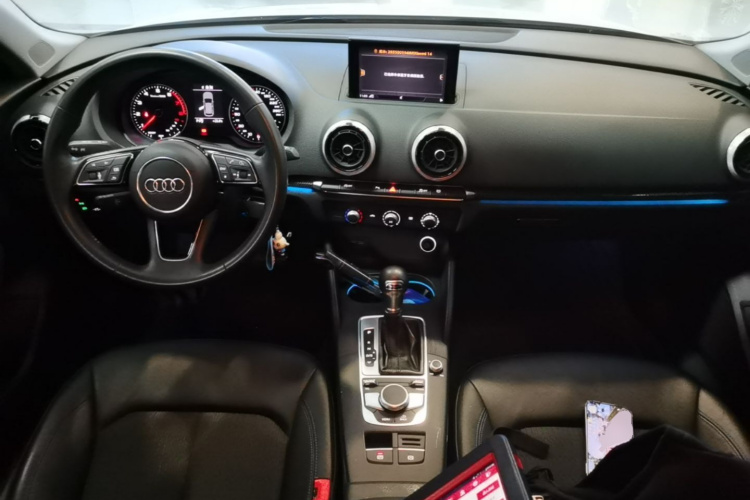 Audi A3 2021 immagine di auto #11