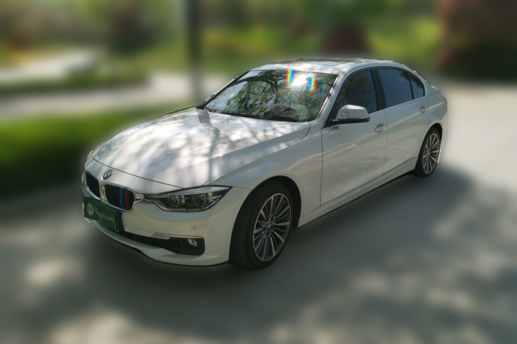 BMW 3 Series 2019 #2 BMW 3 Series 2019 car image #2