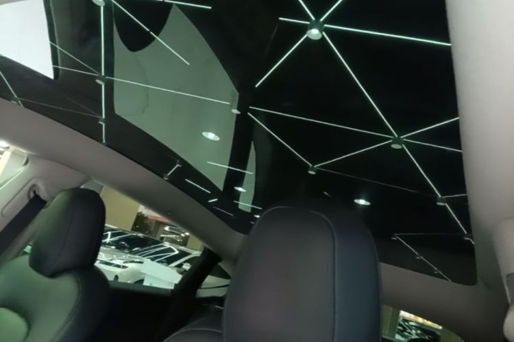 Tesla Model Y 2022 #18 Tesla Model Y 2022 immagine di auto #18