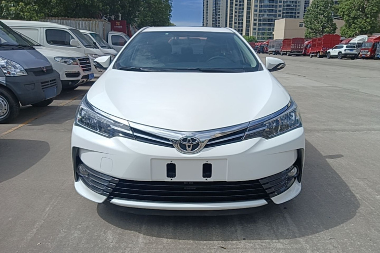 Toyota Corolla 2019 #3 Toyota Corolla 2019 car image #3