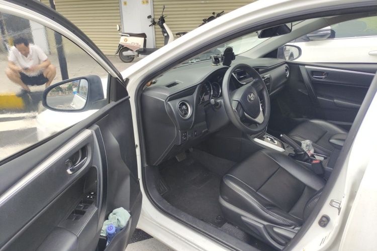 Toyota Corolla 2017 #13 Toyota Corolla 2017 car image #13