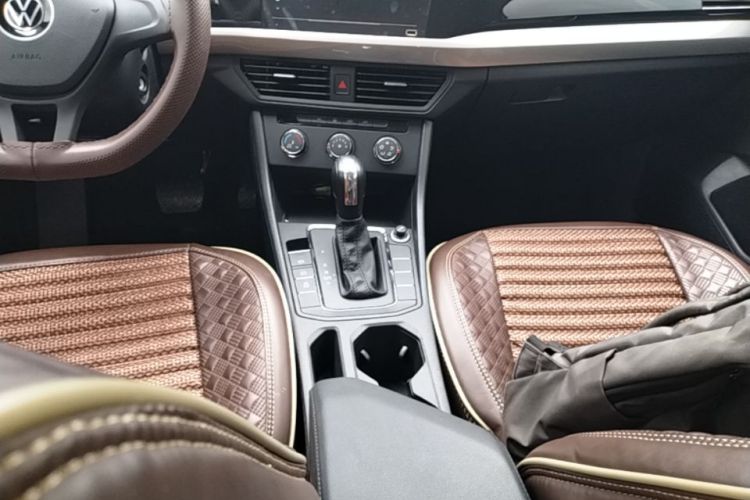 Volkswagen Bora 2023 car image #14