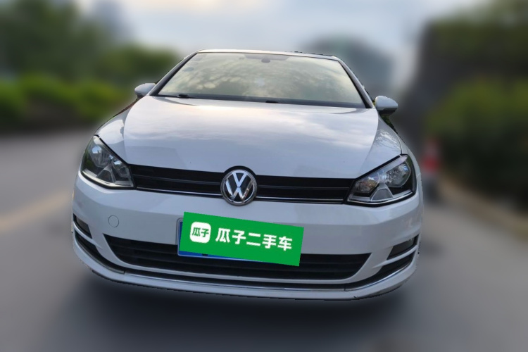 Volkswagen Golf 2015 car image #3