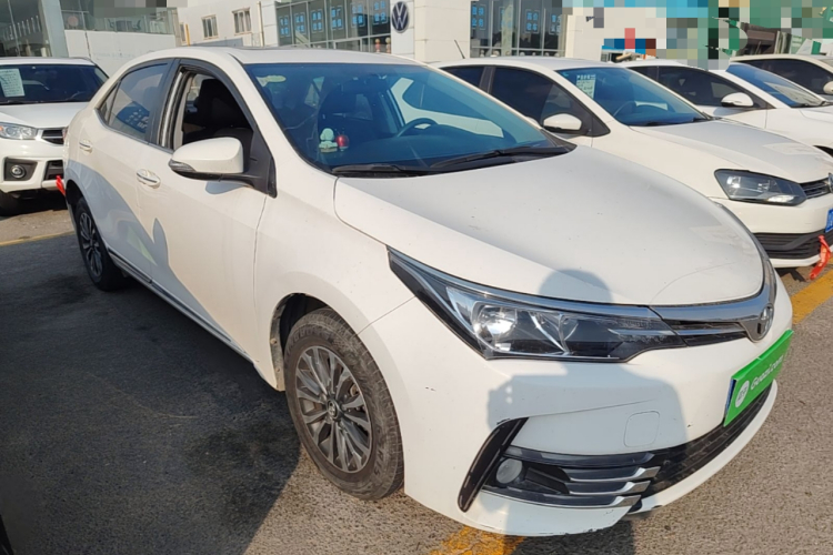 Toyota Corolla 2017 immagine di auto #4