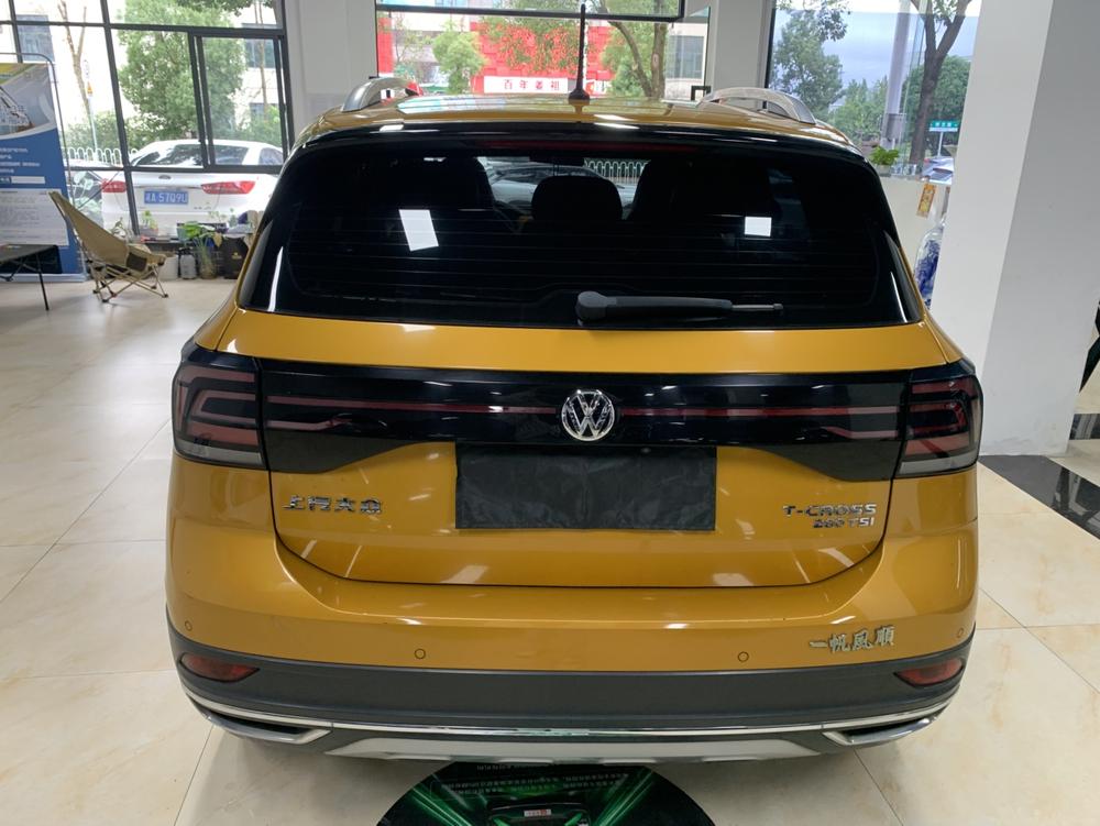 Volkswagen T-Cross 2021 #5 Volkswagen T-Cross 2021 car image #5