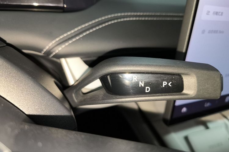 MI SU7 2024 car image #14