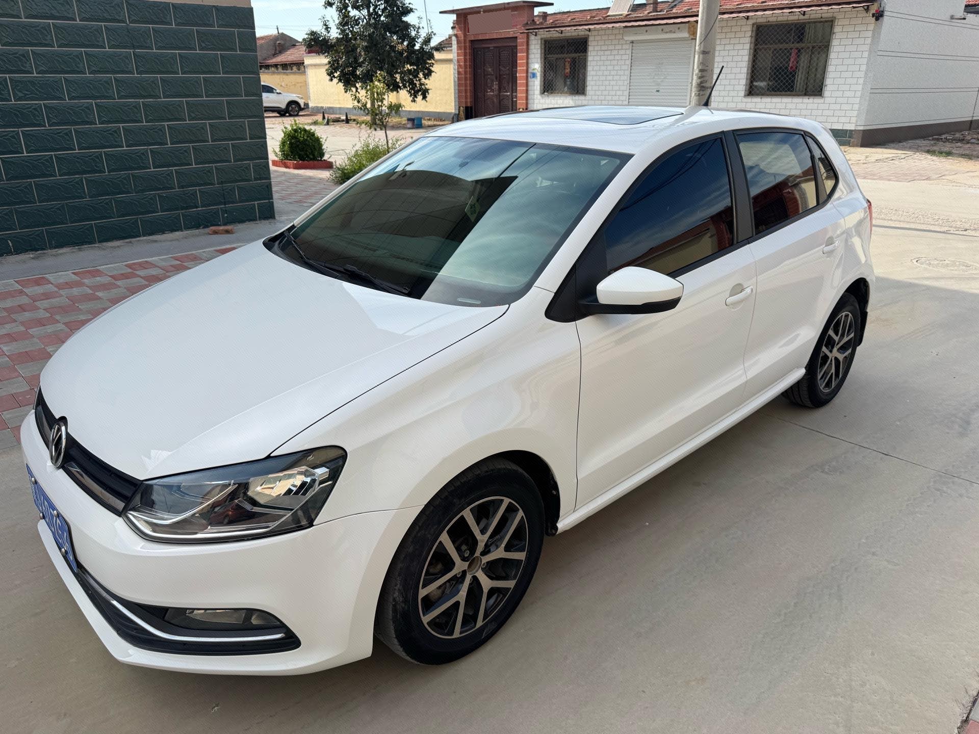 Volkswagen Polo 2018 immagine di auto 