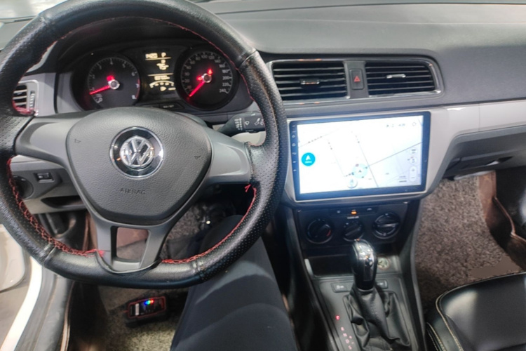 Volkswagen Lavida 2018 car image #10