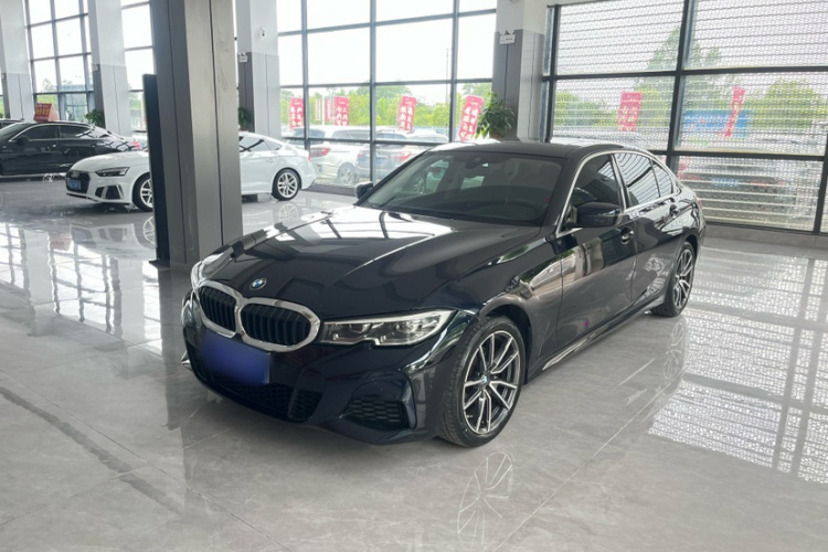 BMW 3 Series 2021 car image #2