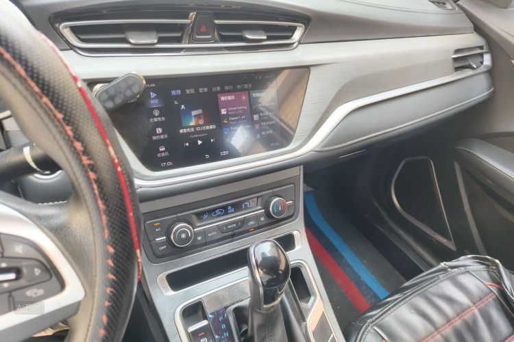 GEELY Emgrand 2021 car image #15