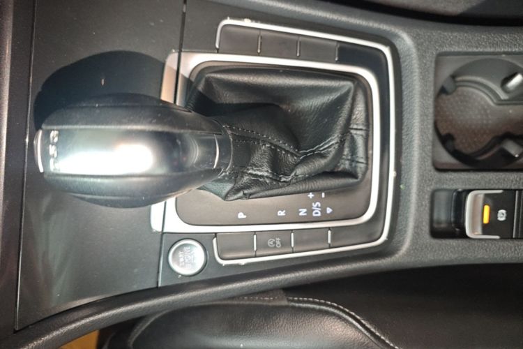 Volkswagen Golf 2019 #14 Volkswagen Golf 2019 car image #14