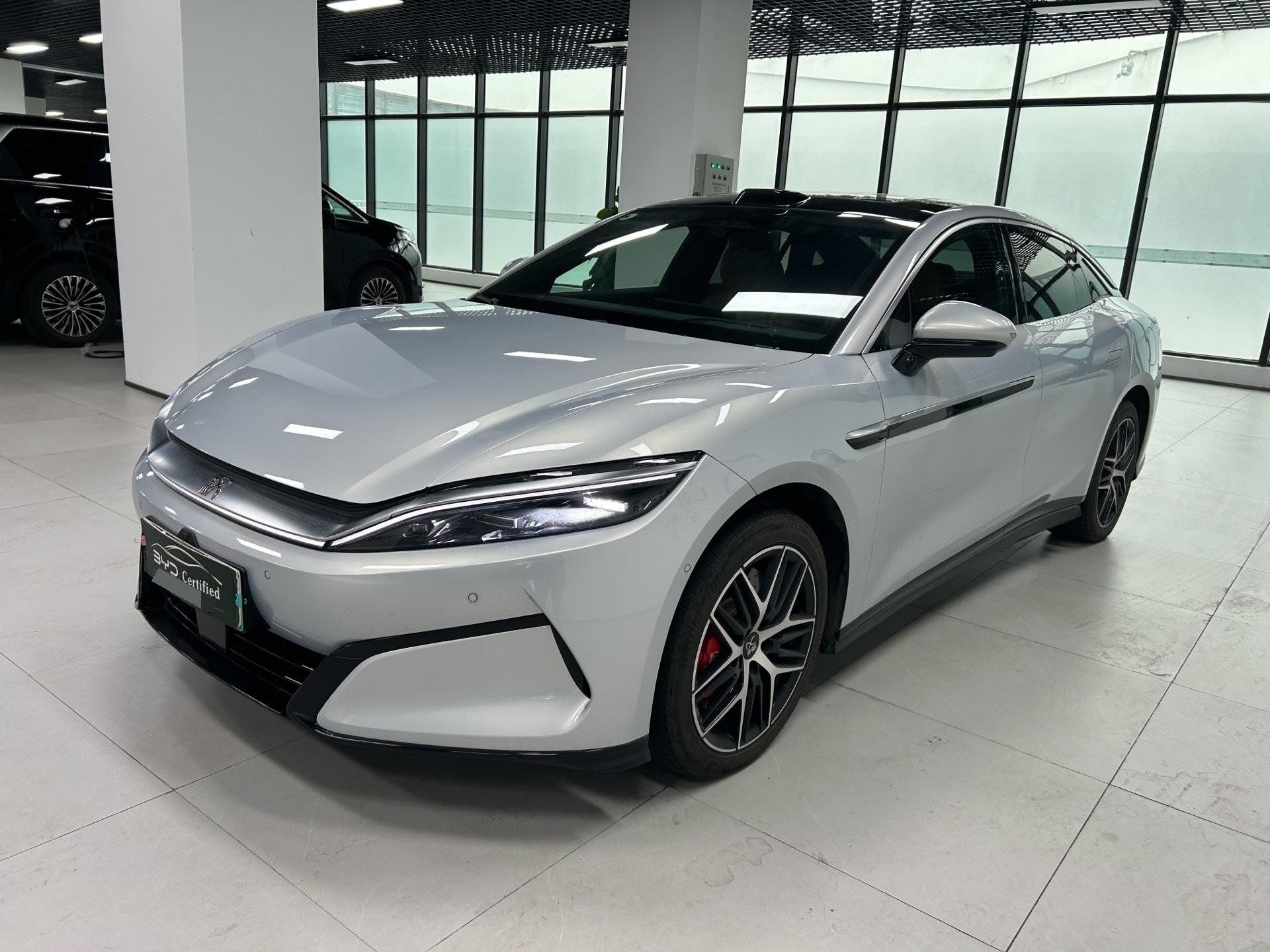 BYD HanL 2025 BYD HanL 2025 car image