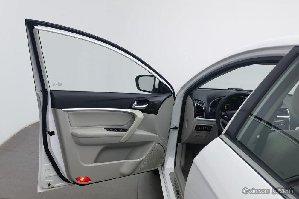 GEELY Emgrand 2015 car image #22