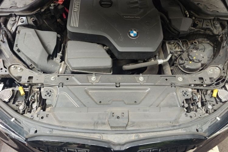 BMW 3 Series 2022 car image #22