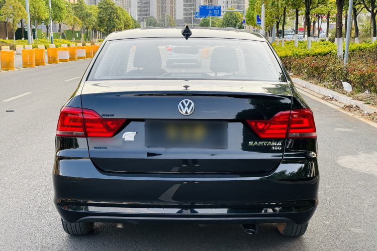 Volkswagen Santana 2018 car image #6