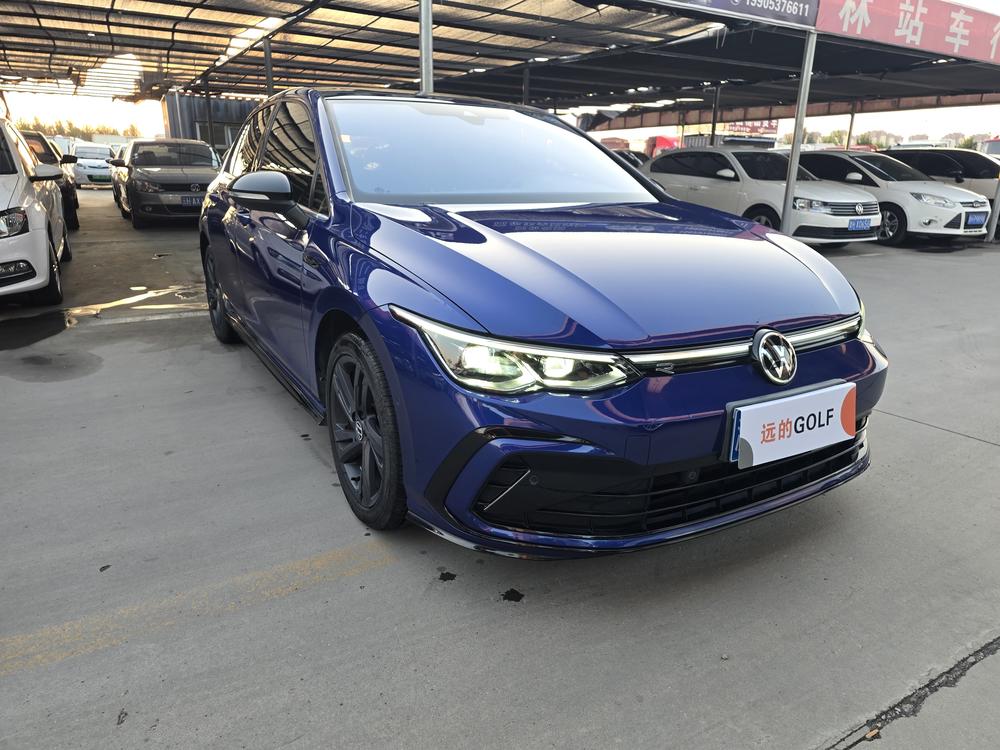 Volkswagen Golf 2021 car image #3