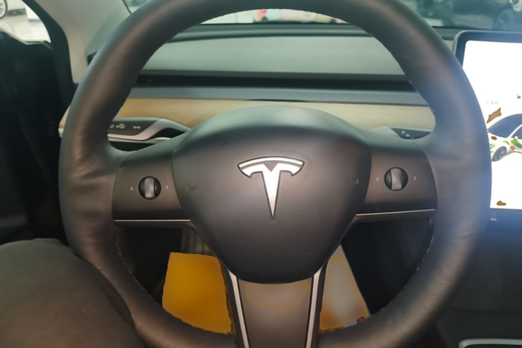 Tesla Model 3 2021 صورة سيارة #11